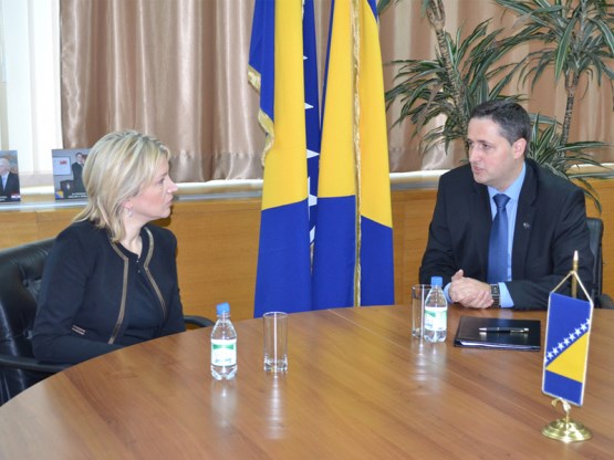Predsjedavajući Predstavničkog doma dr. Denis Bećirović razgovarao sa novoimenovanom ambasadoricom BiH u Češkoj